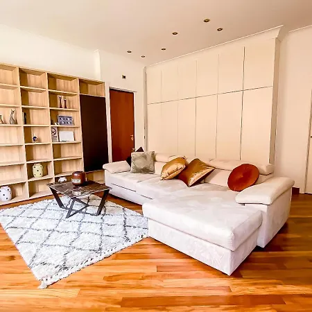 Piramide Luxury Colosseum 公寓