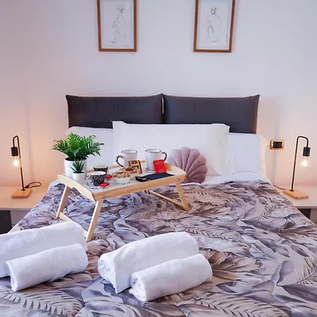 公寓 Piramide Luxury Colosseum *