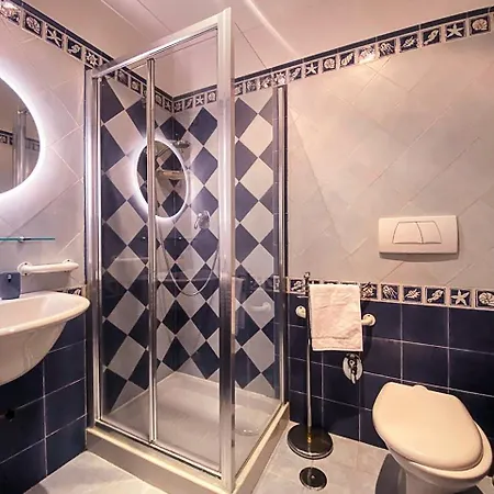 Piramide Luxury Colosseum 罗马